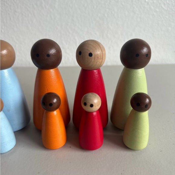 Set of 24 Mamas & 23 Babies - My Big World Playscapes - Picture 5 of 9